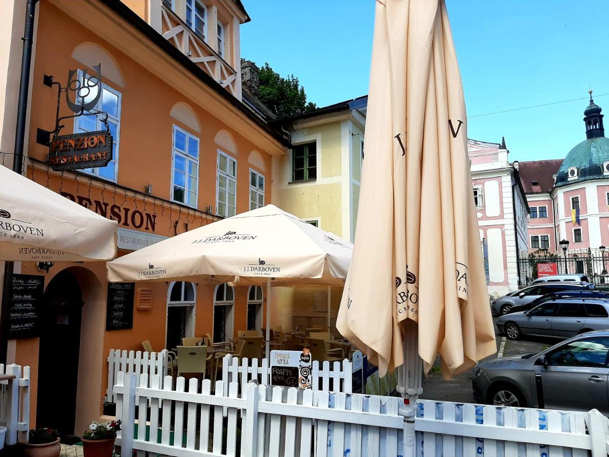 Penzion - Restaurant U Zamku Bečov nad Teplou Buitenkant foto